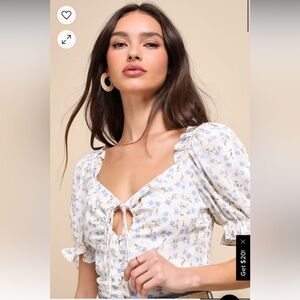 Floral Puff Sleeve Drawstring Cutout Top